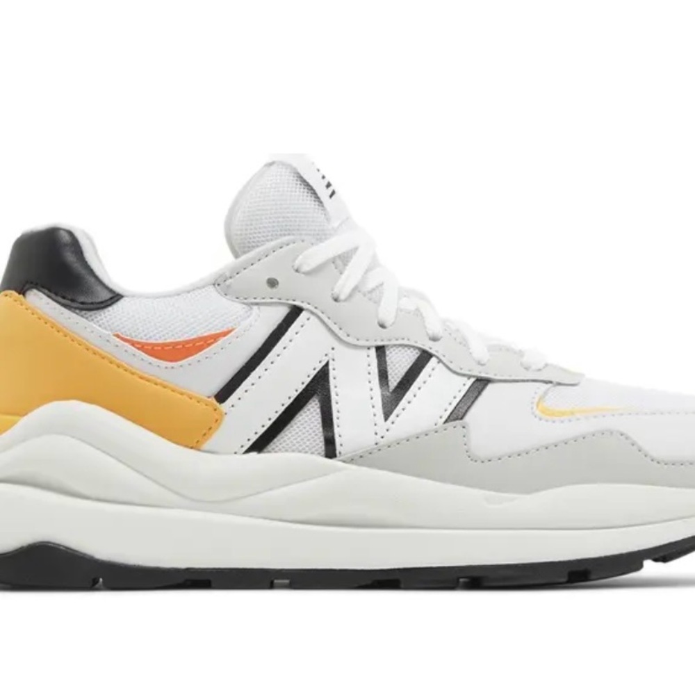 New Balance 57/40 Summer Fog Peach Glaze Chunky Sneakers Size 6.5